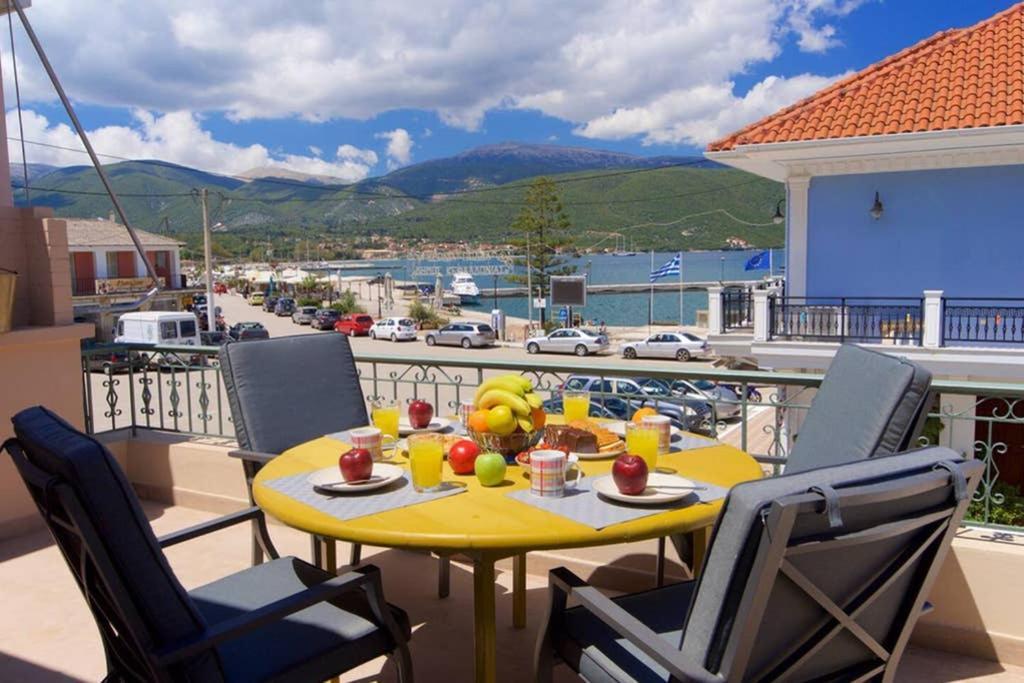 Casa Di Vito, 10M From Sami'S Main Square Apartment Екстериор снимка